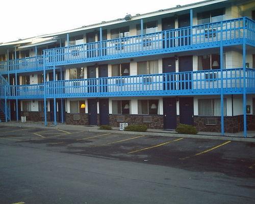 Willow Springs Motel Cheney Экстерьер фото